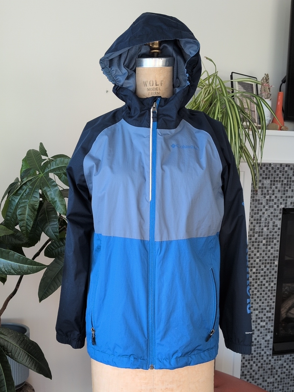 Columbia Boys Blue and Navy Hooded Colorblock Rain Jacket